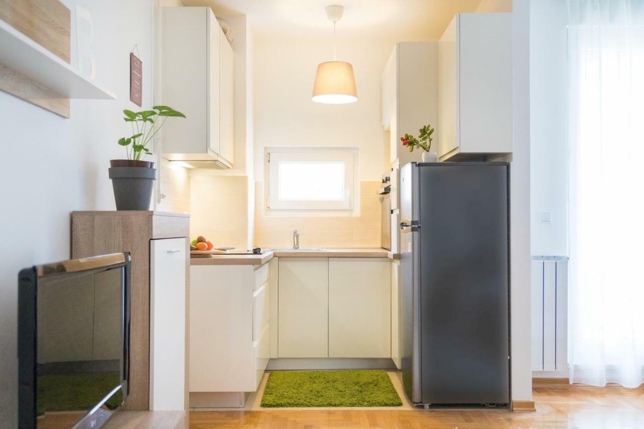 Cute And Sunny Studio In Zagreb With Balcony & Free Parking エクステリア 写真