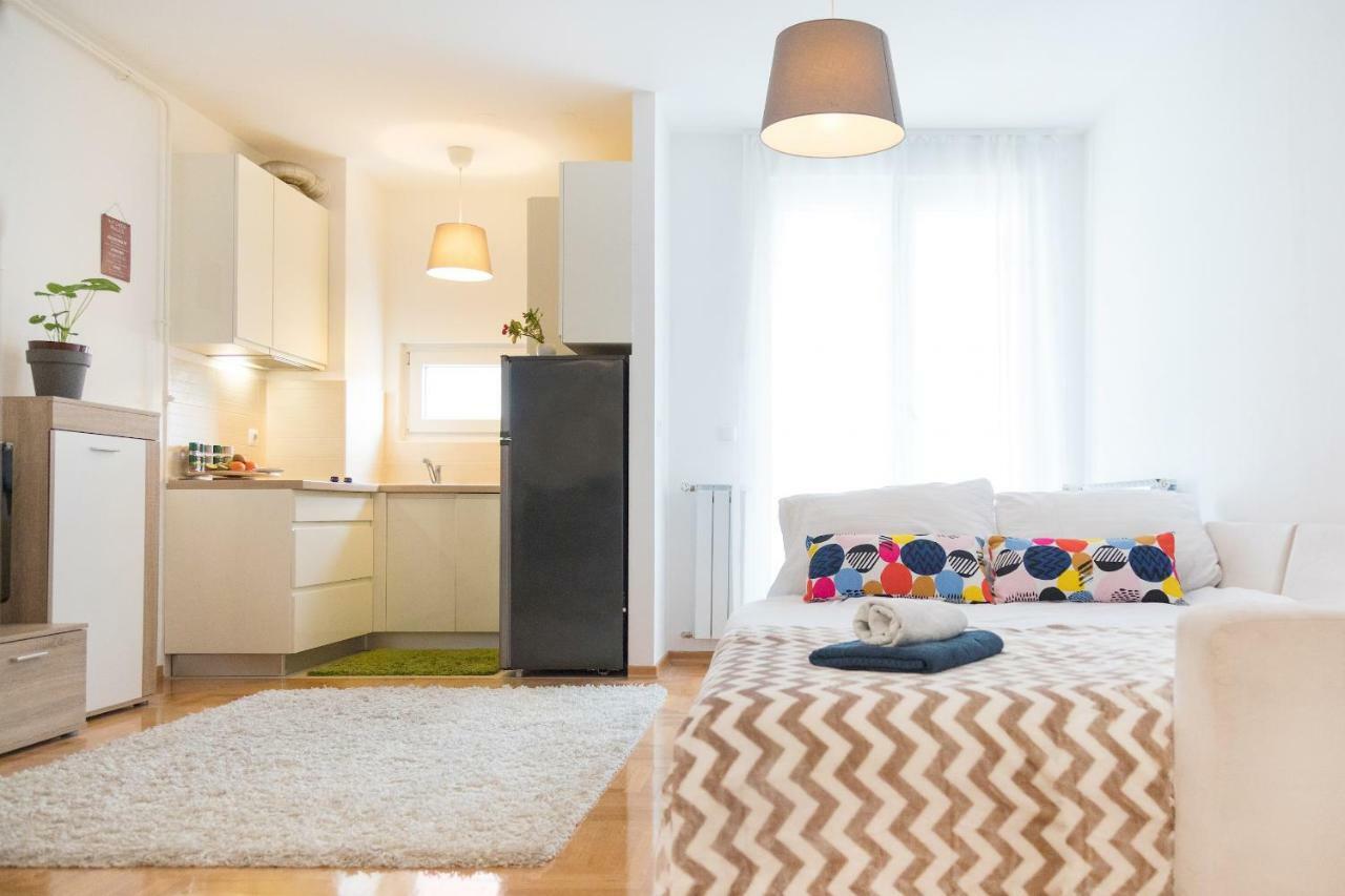Cute And Sunny Studio In Zagreb With Balcony & Free Parking エクステリア 写真